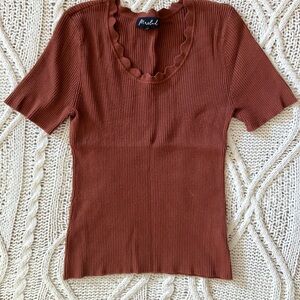 Marled Women's Scalloped Rust Top